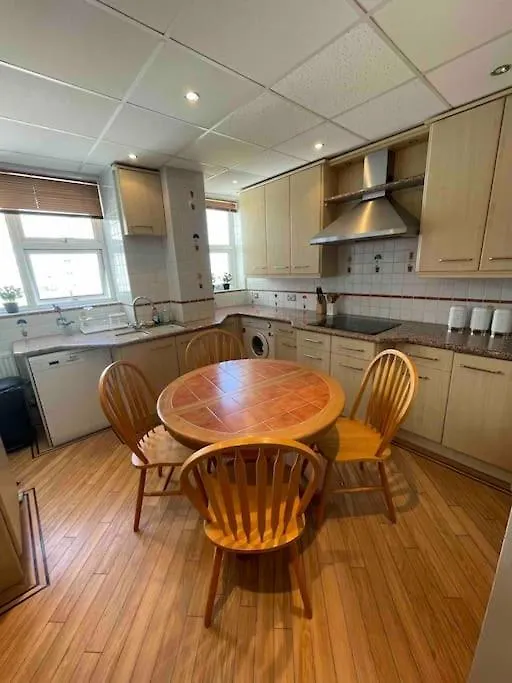 Lovely Rooms In Marin Area Brighton 0*,  Reino Unido